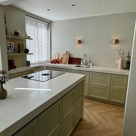 Luxurious, Spacious Appartment Άμστερνταμ